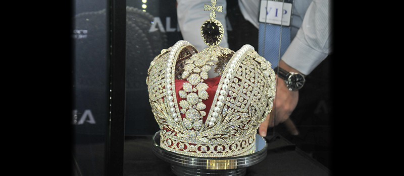 Heirs To Italy’s Last King Demand Their Magnificent Crown Jewels Back 