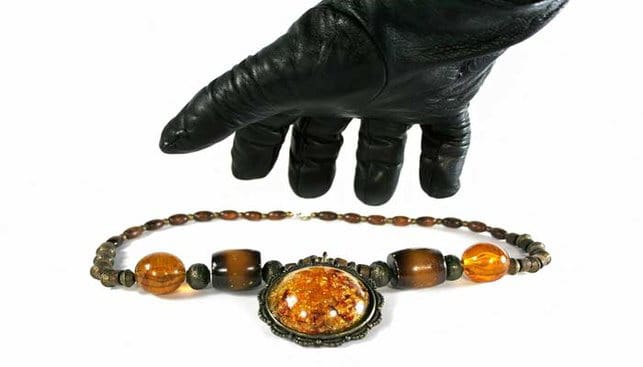 Fraud in the Jewelry Business