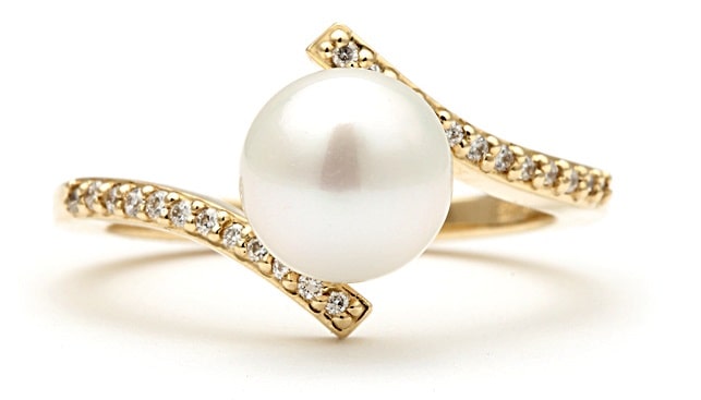 Pearl Ring