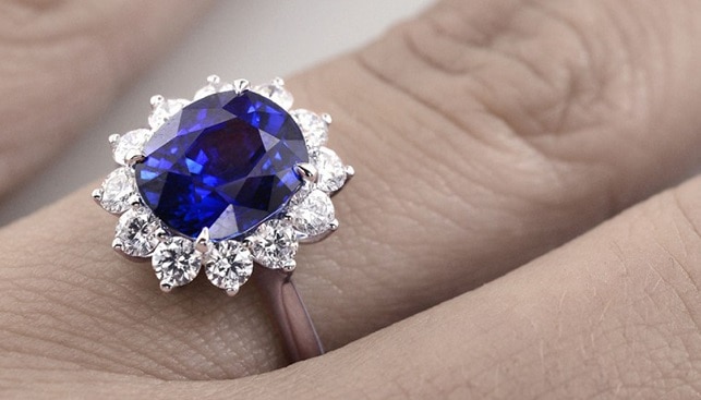 Blue sapphire diamond ring