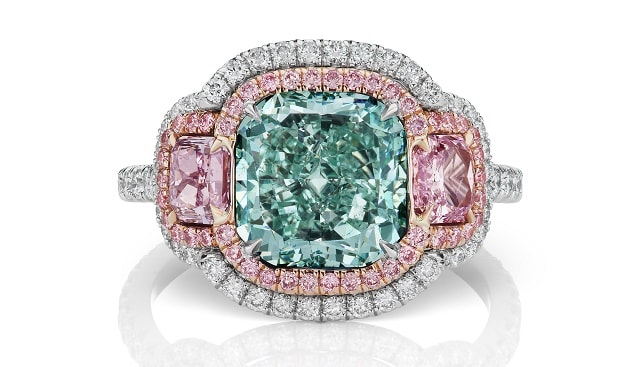 Fancy color Diamond Ring
