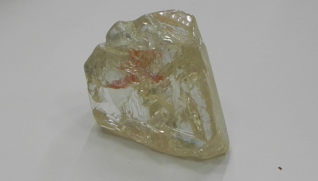 Big rough diamond Rapapport 709 carat