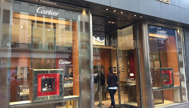 Cartier luxury store China