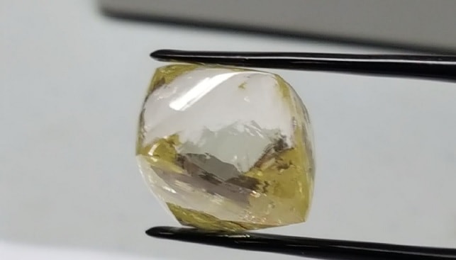 big yellow diamond Angola