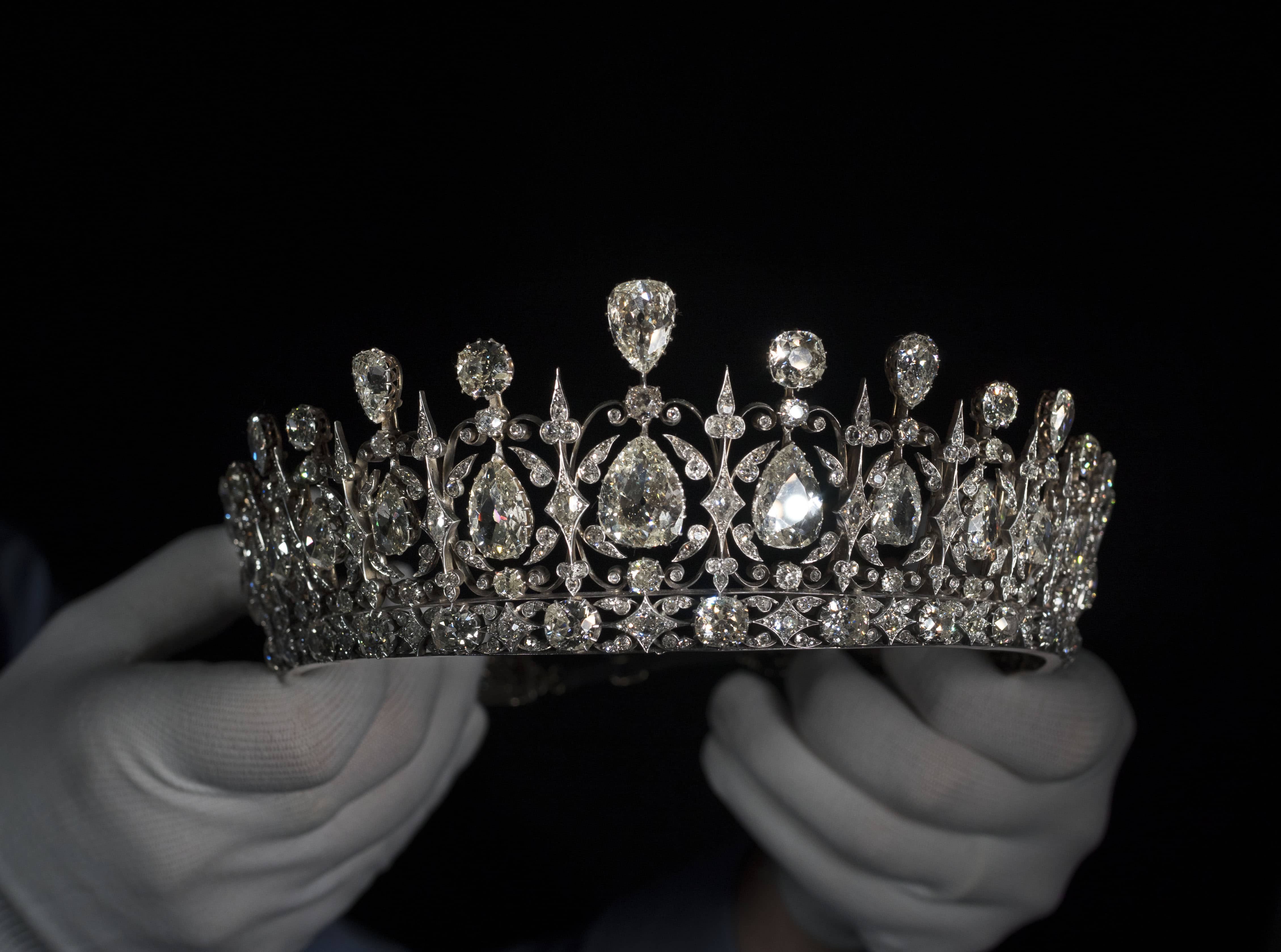 Fife diamond Tiara Victoria