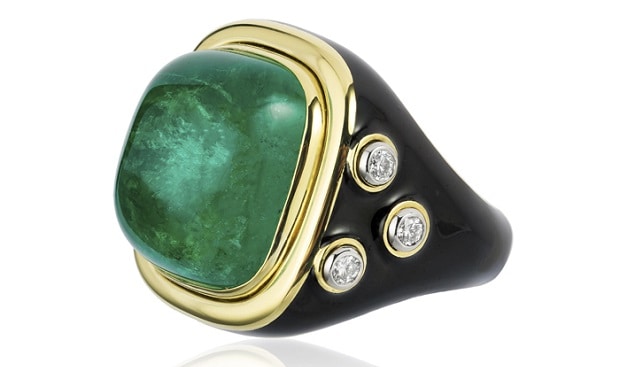 Emerald ring Ricky Martin