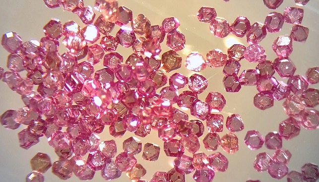 pink red diamonds particles