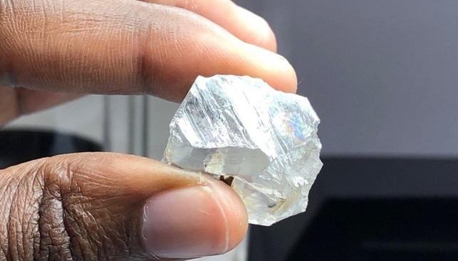 Australian Miner Lucapa Unearths Large Rough Diamond in Angola