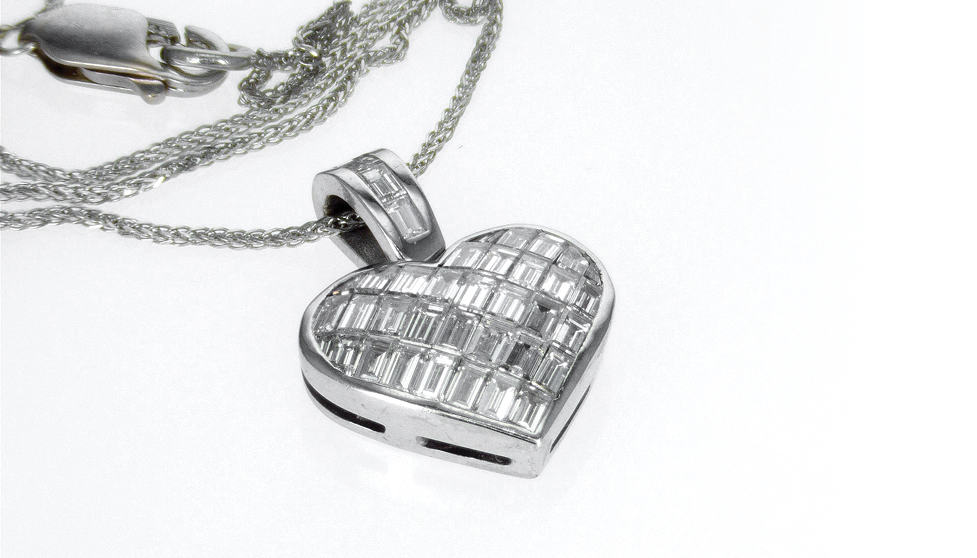 Heart shape baguette diamond pendant