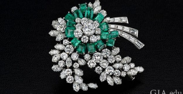 Faye Dunaway pin diamonds