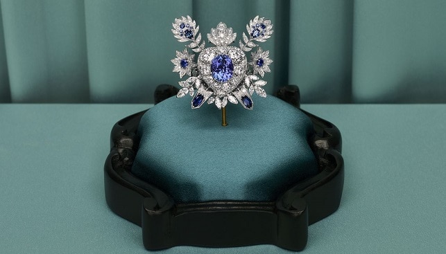 Gucci luxury diamond jewelry