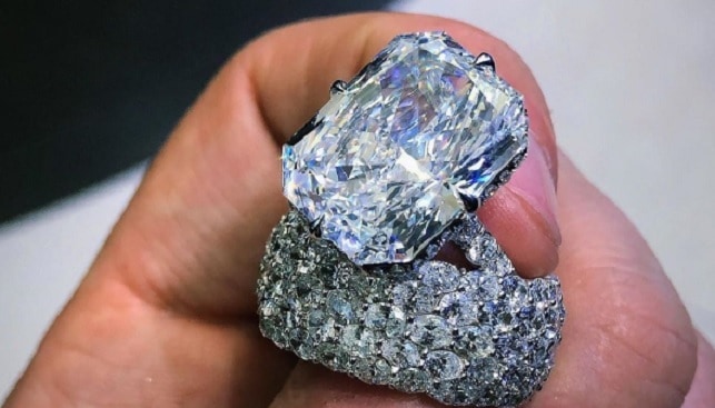 diamond ring nicki minaj