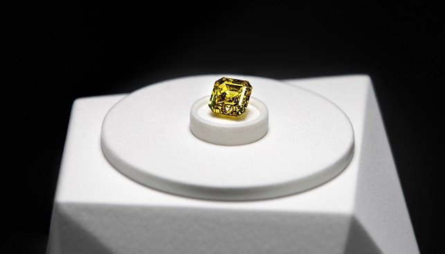 graff alrosa Firebird diamond graff alrosa Firebird diamond
