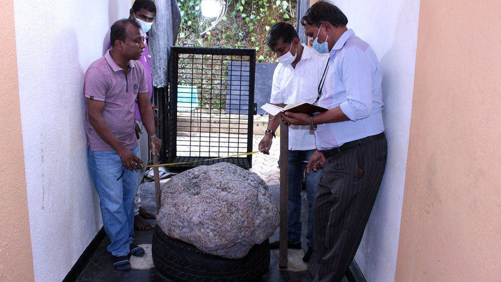 largest sapphire gem Sri Lanka