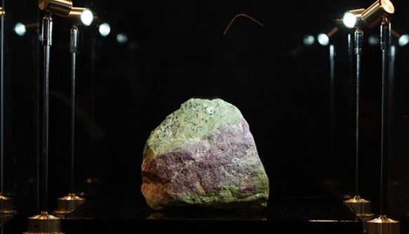 Biggest Ever Rough Ruby Could Rake in $120 Million - Israeli Diamond ...