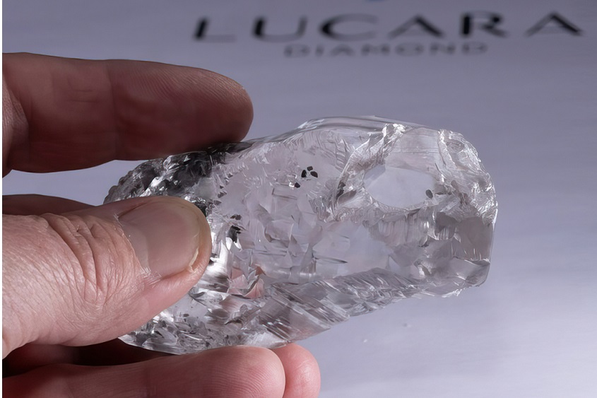1080 carat diamond (Lucara Diamonds)