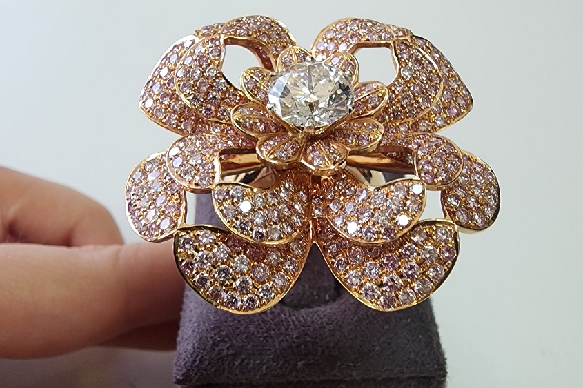Ella Babayov pink diamond ring