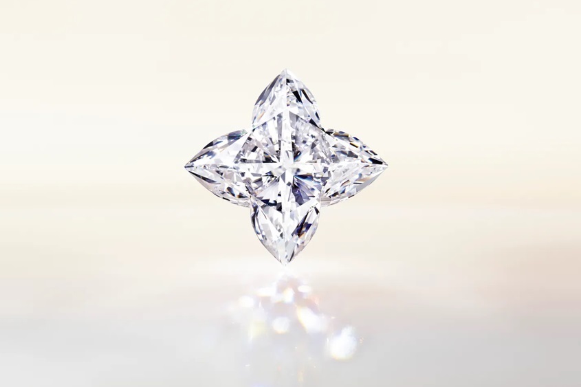 Monogram Star diamond cut